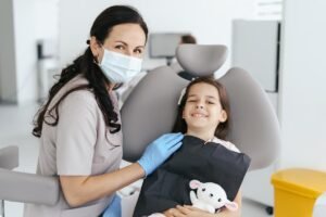 First Visit Fun: Preparing Your Child for Their Initial Dental Check-up at Right Dentist
